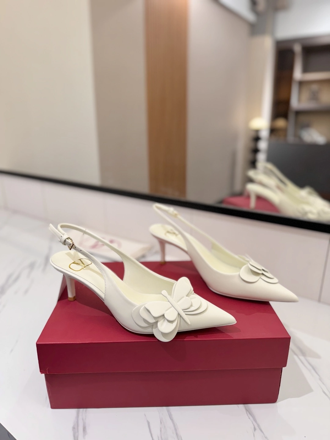 COCO-- V1859ti9o 4W2S0II8XKE098 Heel height：6.5CM item:E-X138C3011